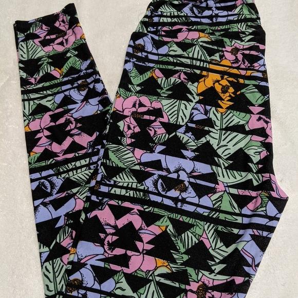 LuLaRoe Pants - LuLaRoe Leggings (TC)